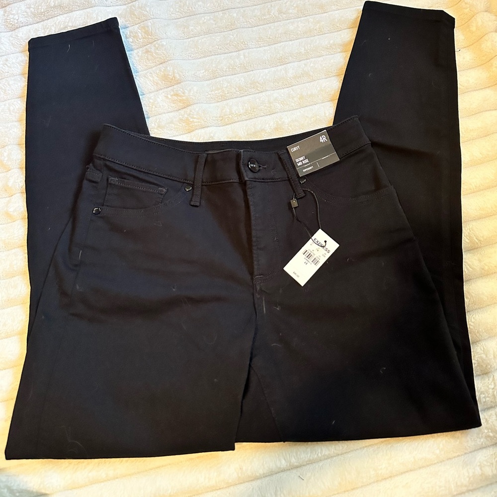 Express Curvy Mid Rise Women’s Jeans